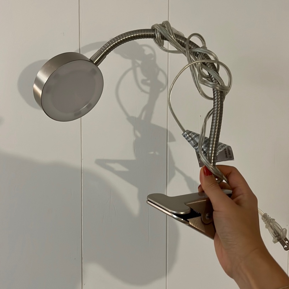 Desk lamp